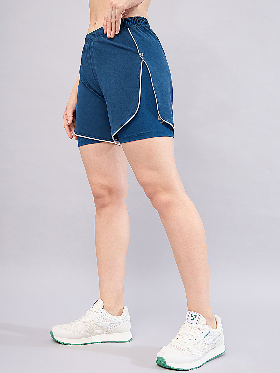 SG Women's H1WS8061 Shorts