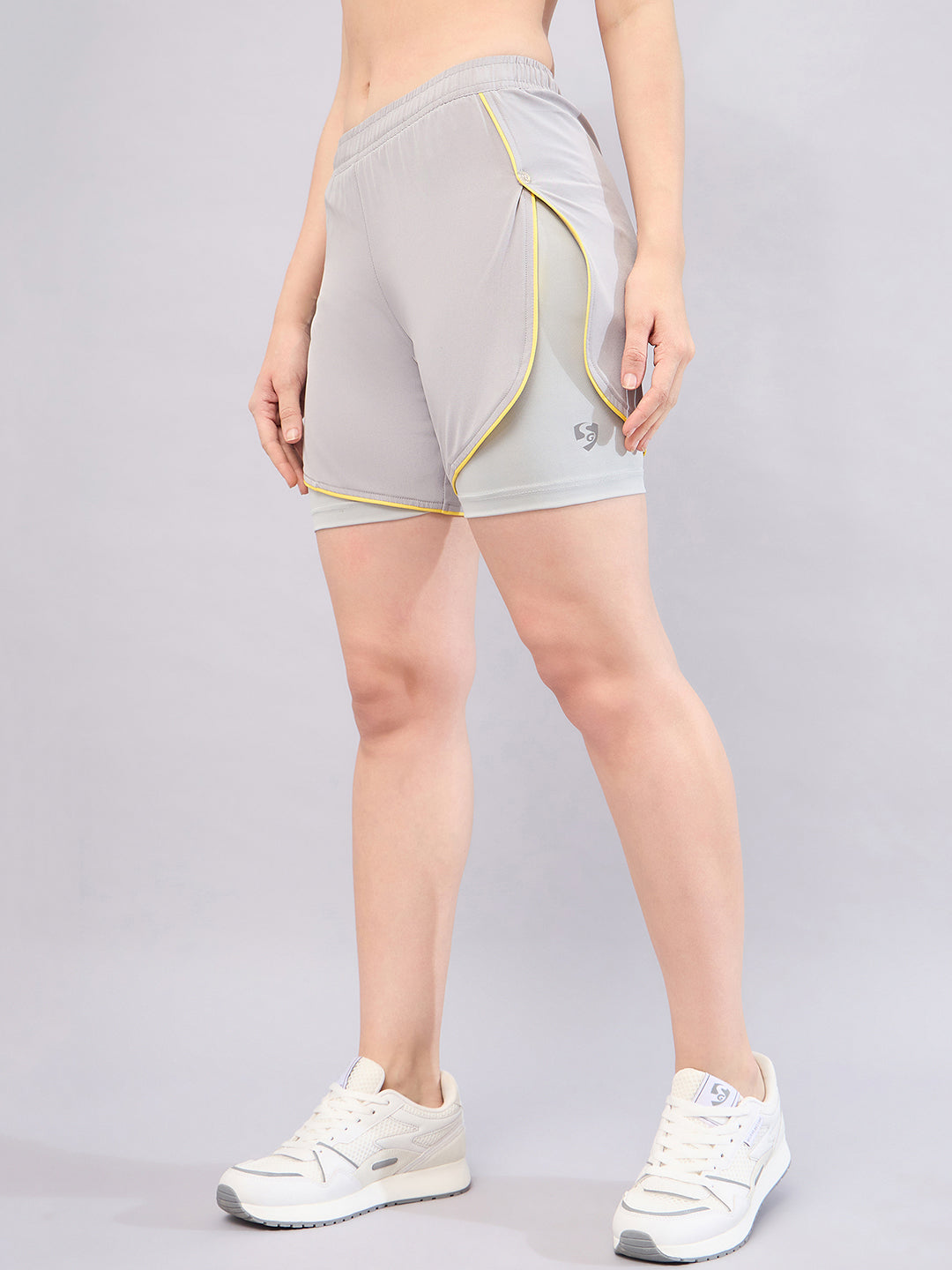 SG Women's H1WS8061 Shorts