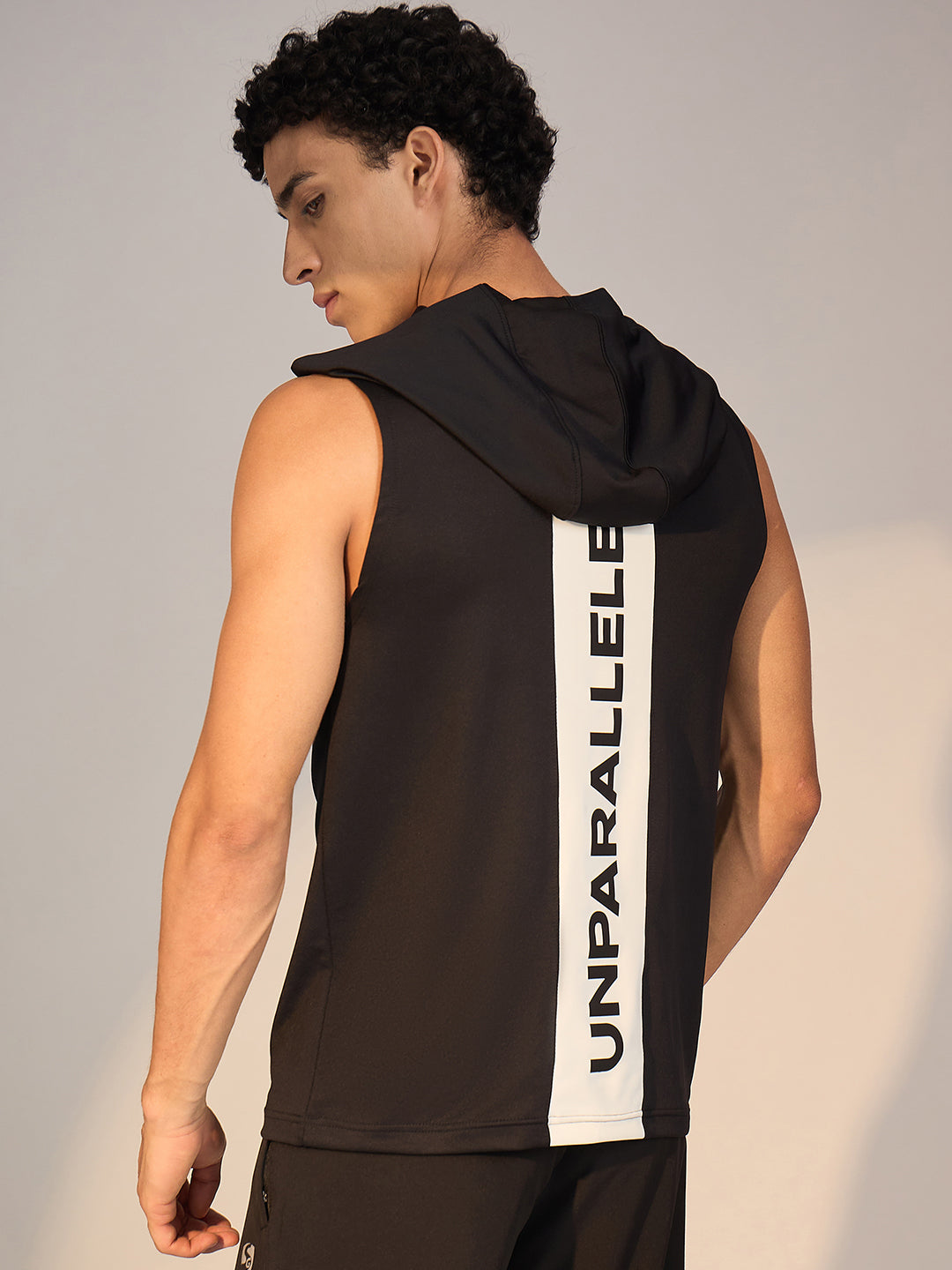 T.VEST MEN SG H3MV8200 BLACK