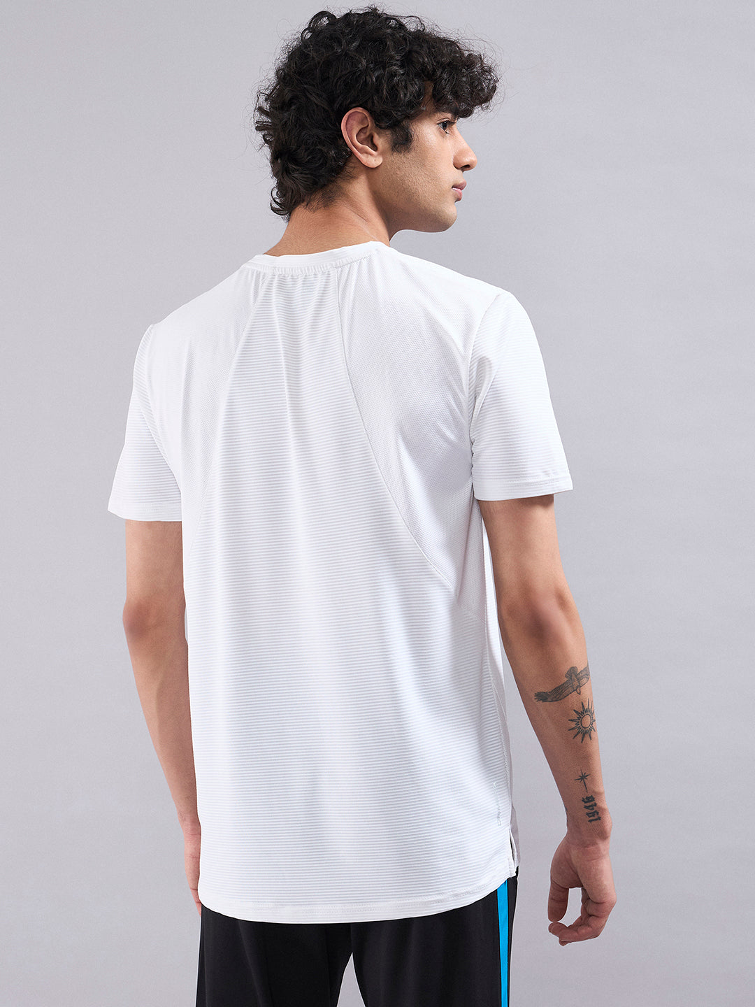 SG Men's H2MT8011 T-Shirt