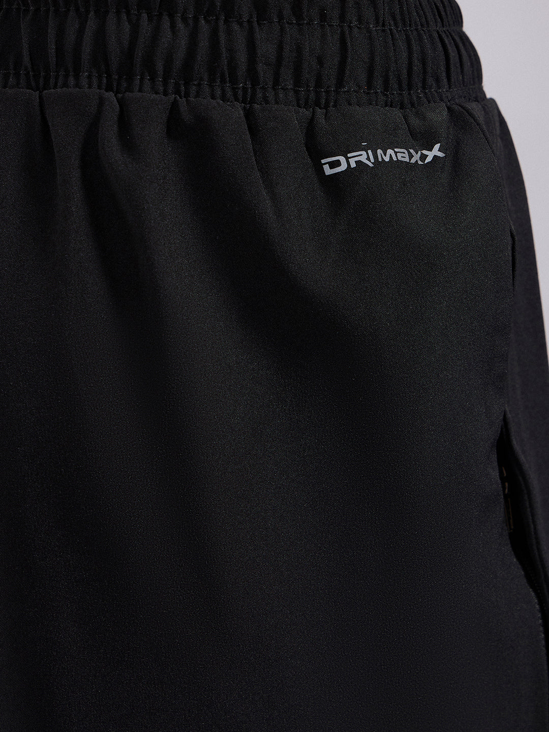 SG Men's H1MTP8158 Track Pant