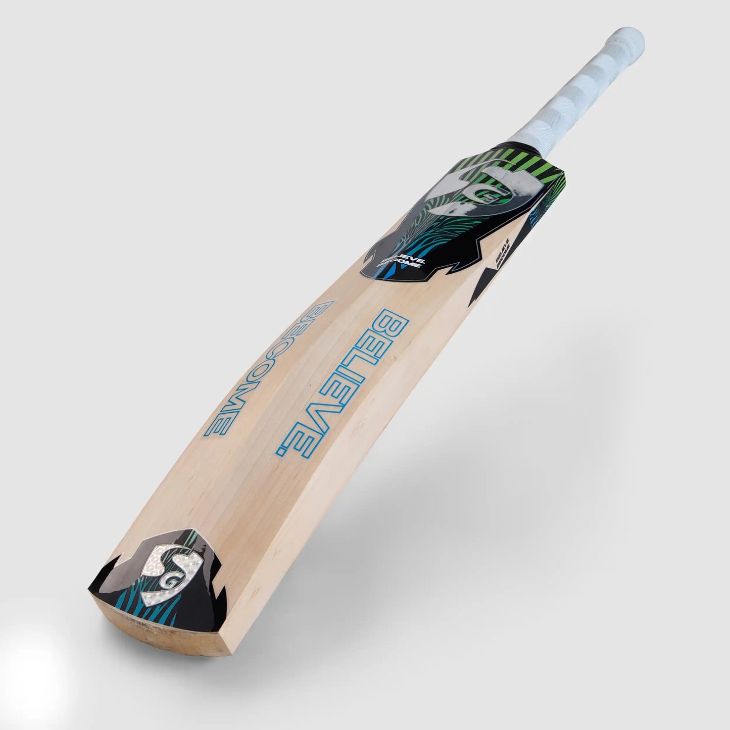 SG Nexus® Xtreme English Willow Cricket Bat