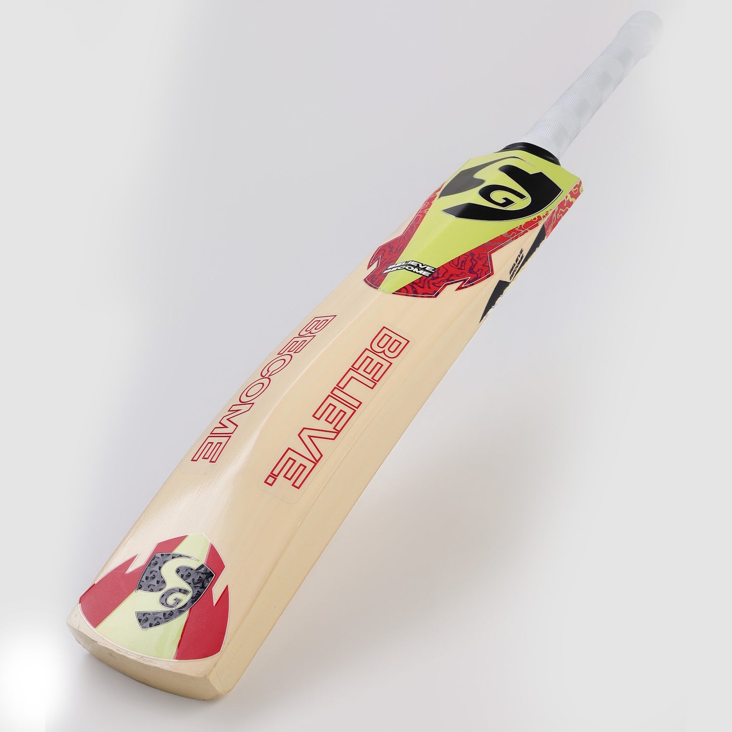 SG Super Cover™ English Willow Cricket Bat