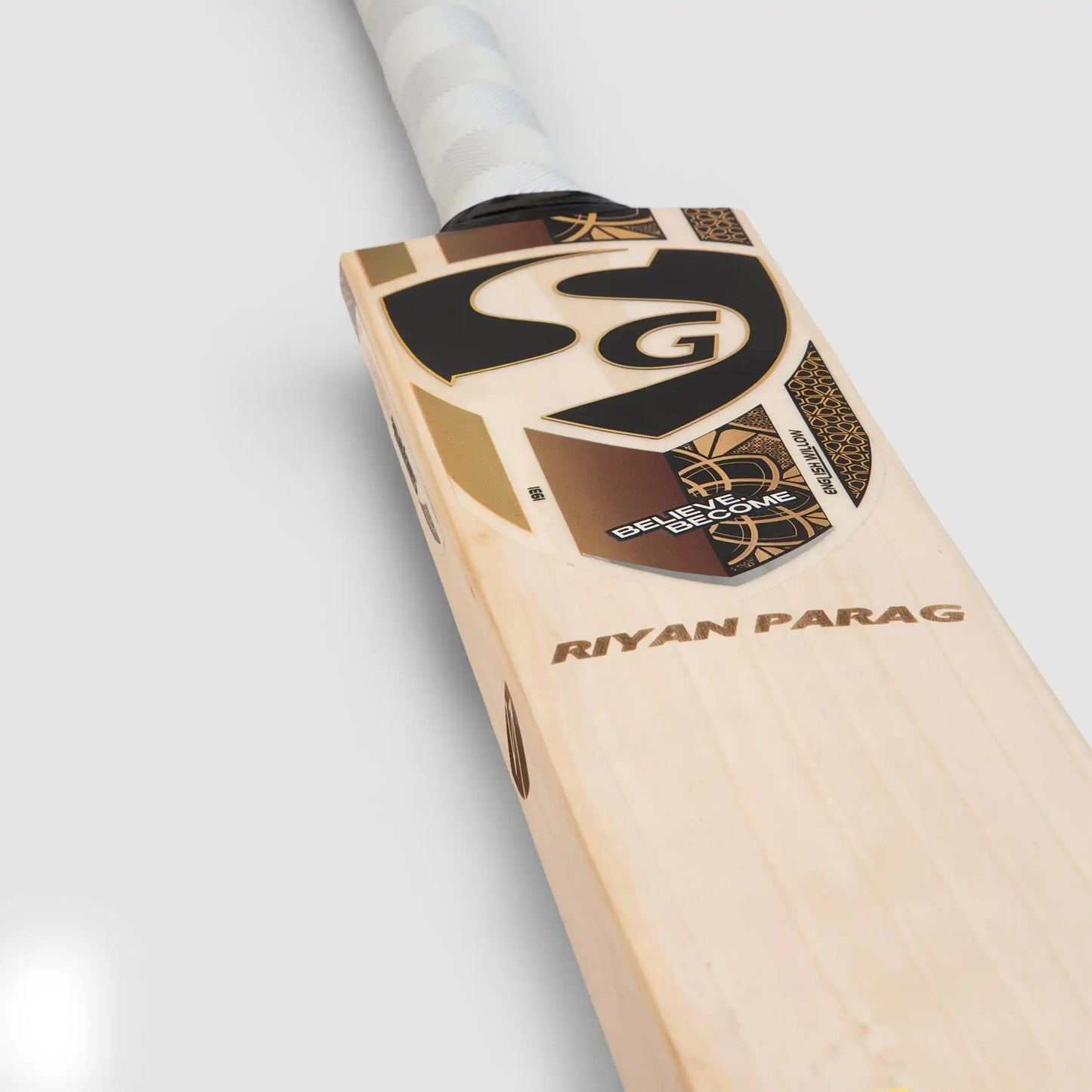 SG Riyan Parag English Willow bat