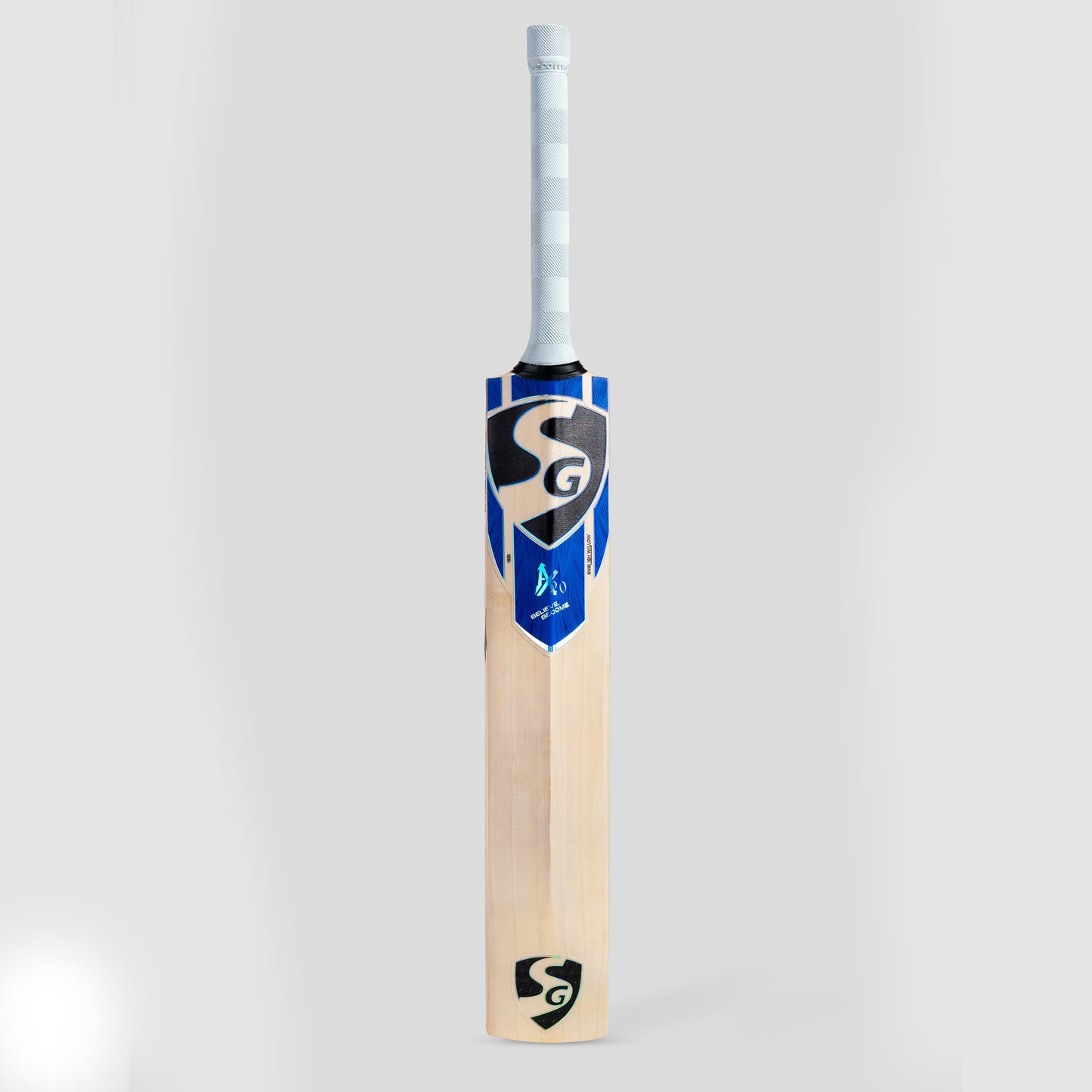 SG Axar Player English Willow bat