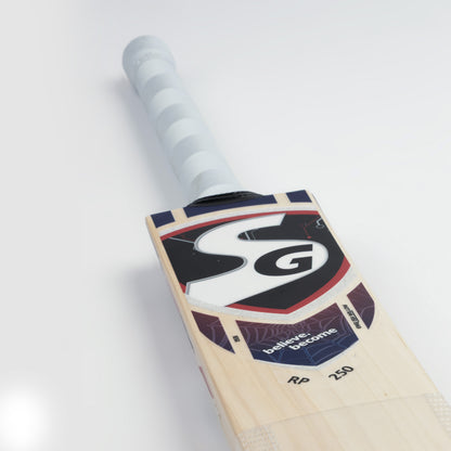 SG RP 250 English Willow Str8bat Sensor Cricket Bat