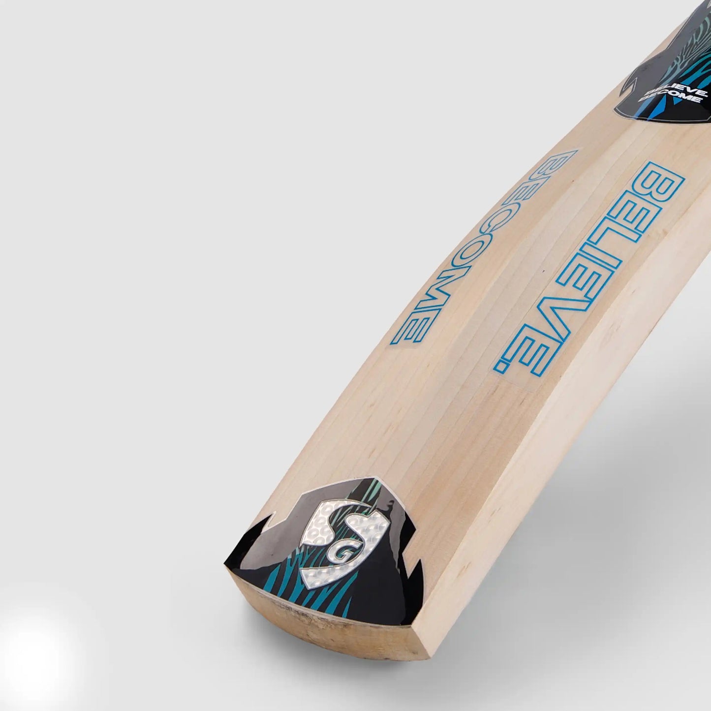 SG Nexus® Xtreme English Willow Cricket Bat