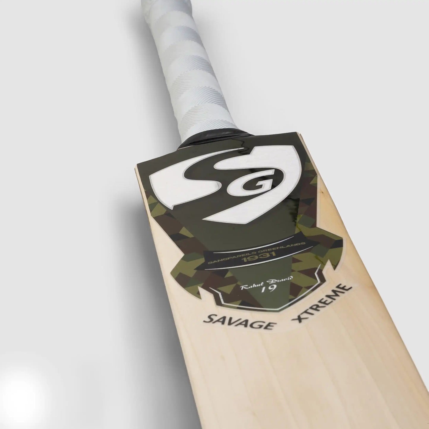 SG Savage Xtreme English Willow Cricket Bat (Hardik Pandya Series)