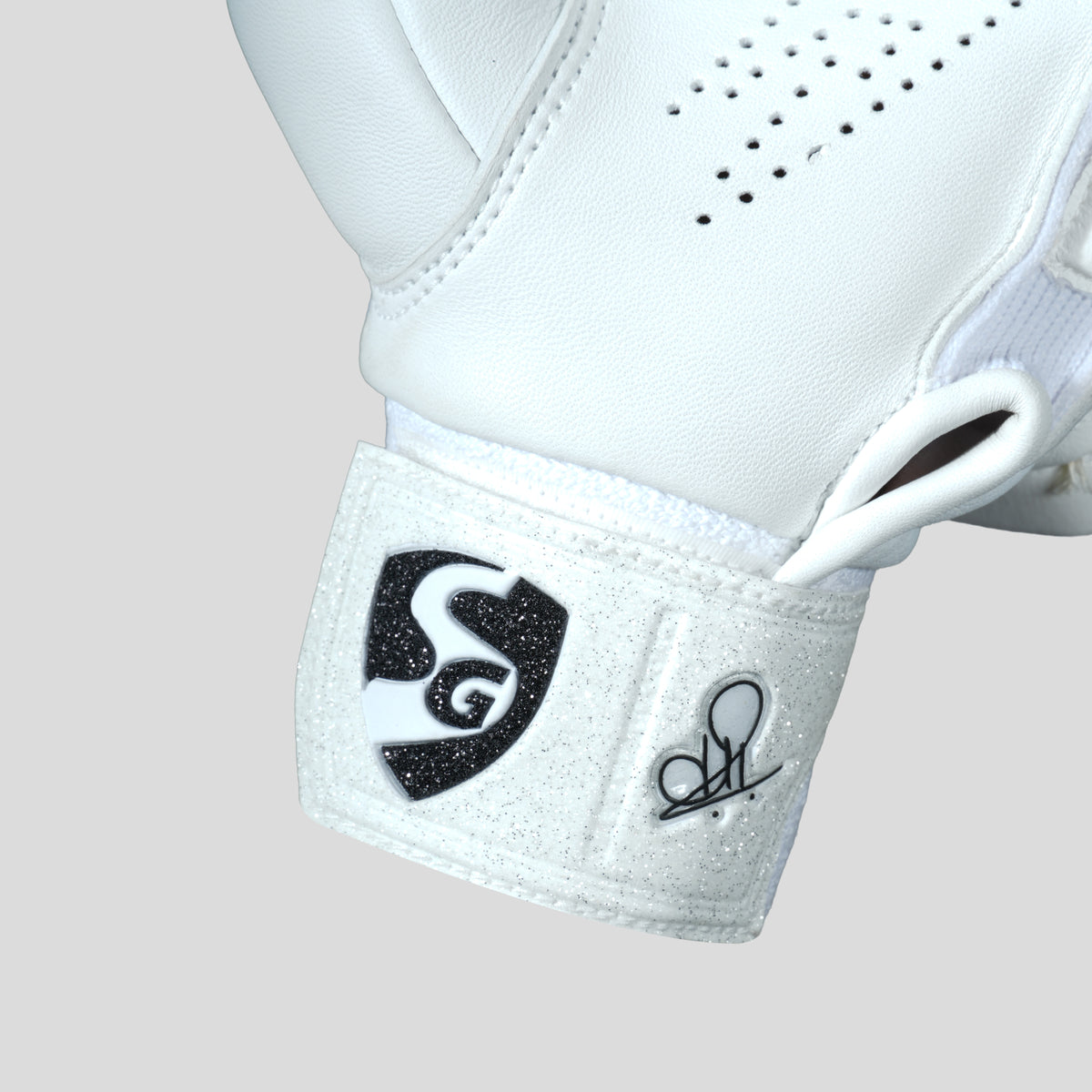 SG HP33 Privee Batting Gloves