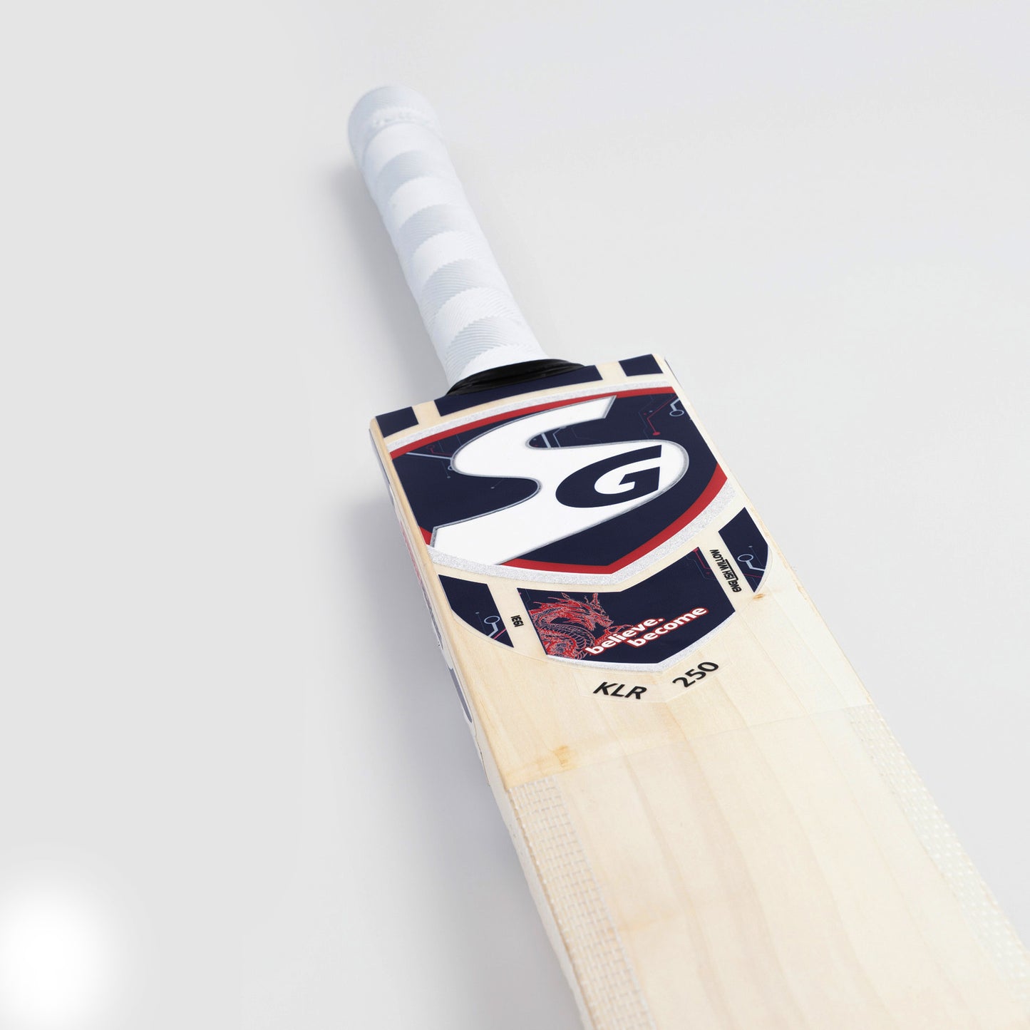SG KLR 250 English Willow Str8bat Sensor Cricket Bat