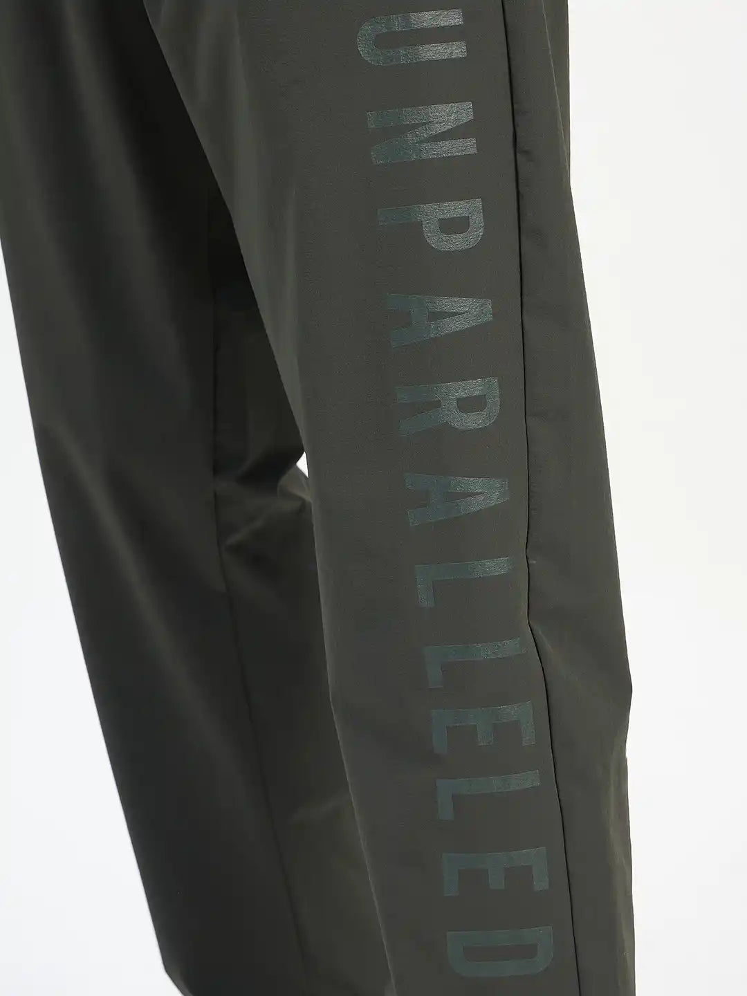 SG H1MTP84023 Men Olive Track Pant
