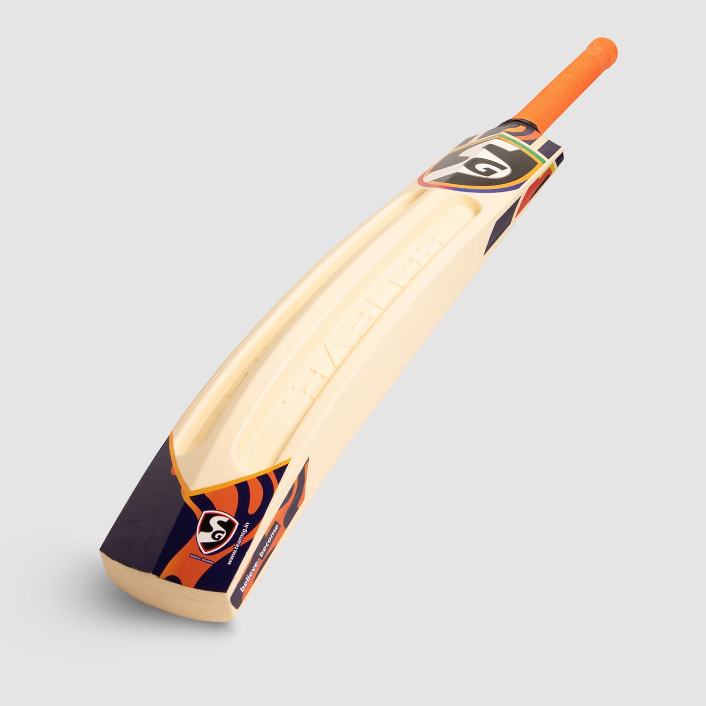 SG T-200 Plastic Bat