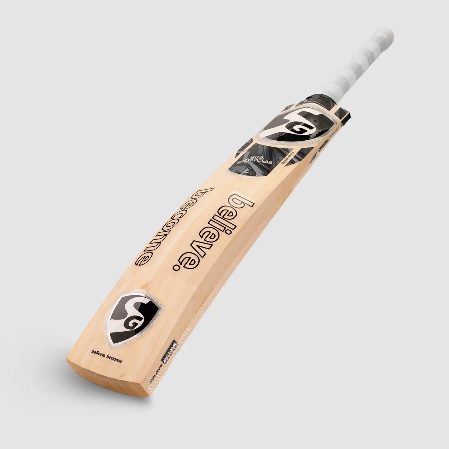 SG Titan 2.0 Kashmir Willow Bat