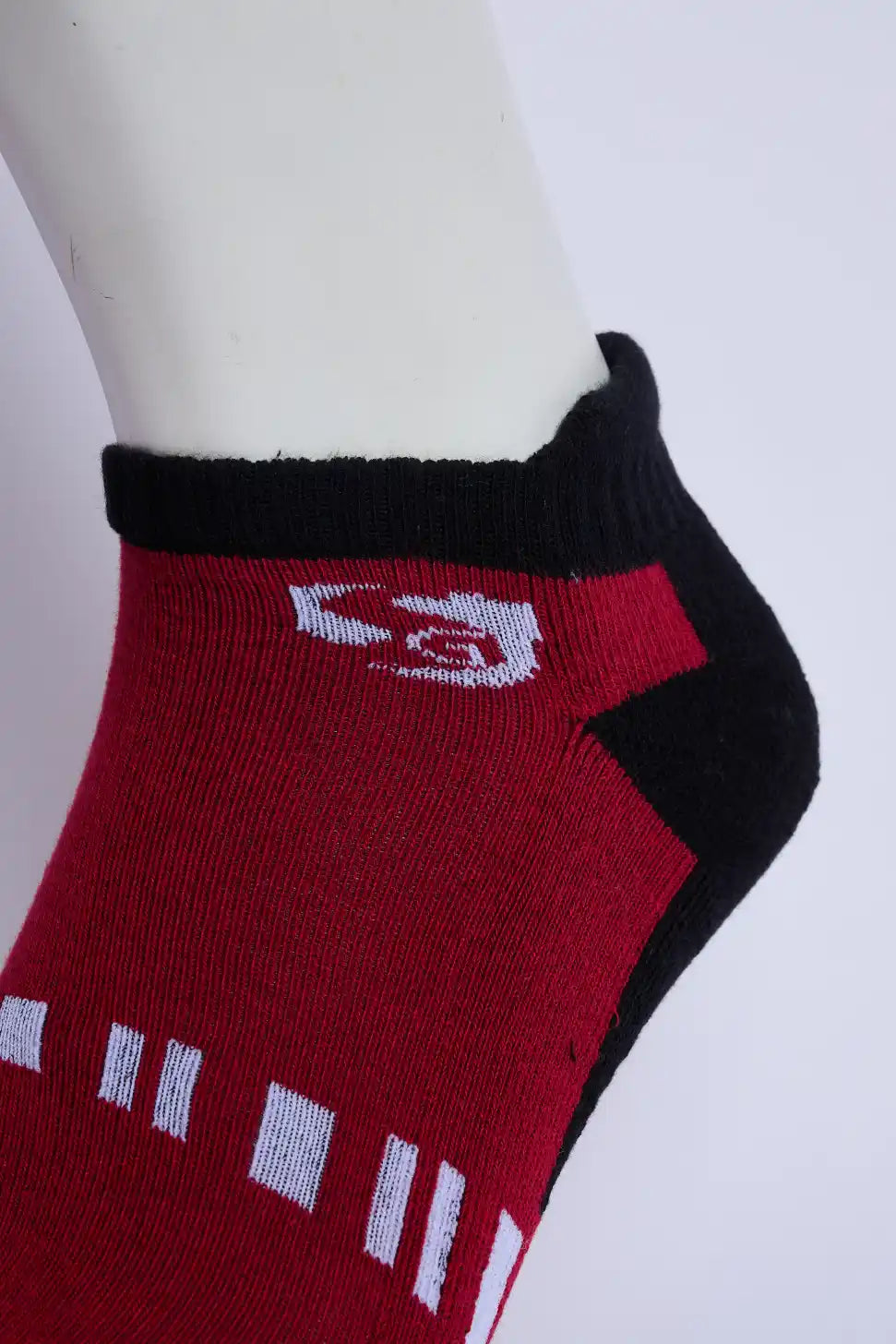 Comfort Men’s Half Terry Sneaker Socks – Red & Black