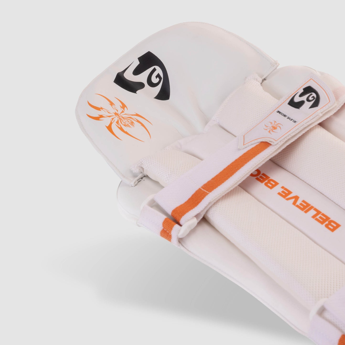 SG R-17 Wicket Keeping Legguard