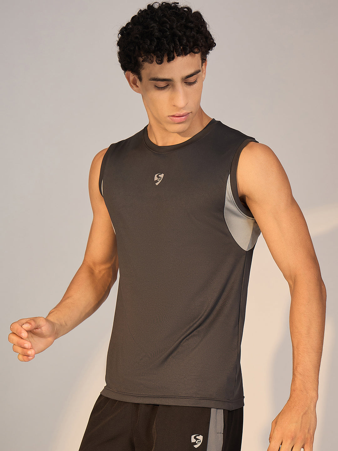 T.VEST MEN SG H3MV8201 MID GREY