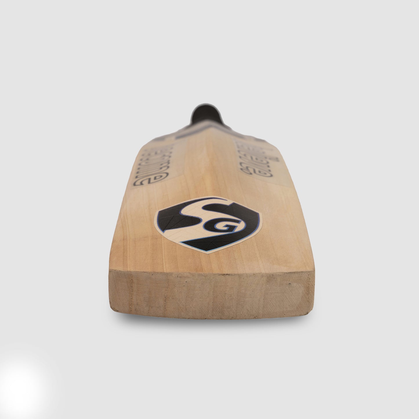 SG Boundary Classic Kashmir Willow Cricket Bat