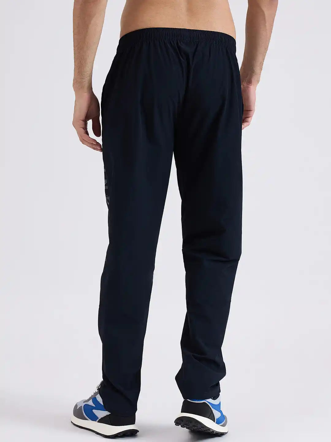 SG H1MTP84021 Men Navy Track Pant
