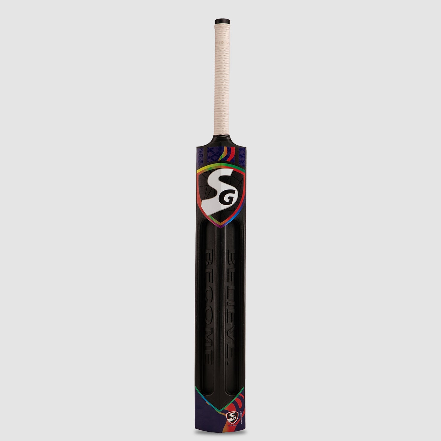 SG T-100 Plastic Bat