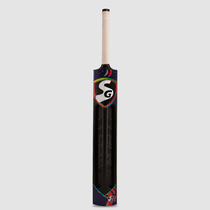 SG T-100 Plastic Bat