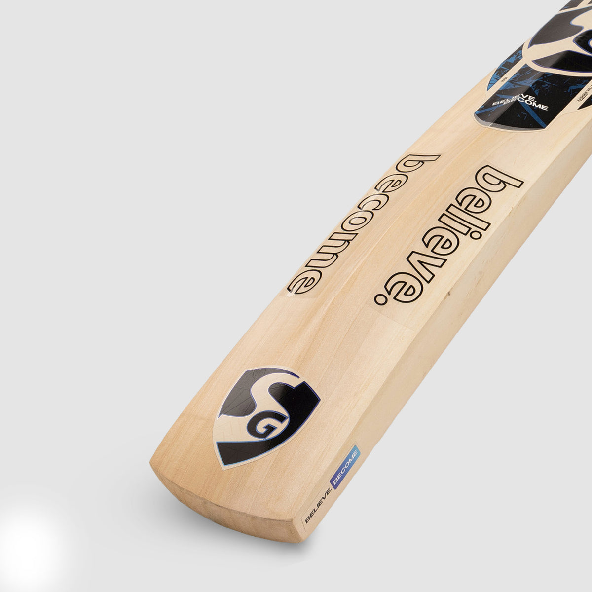 SG Boundary Classic Kashmir Willow Cricket Bat