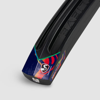 SG T-100 Plastic Bat