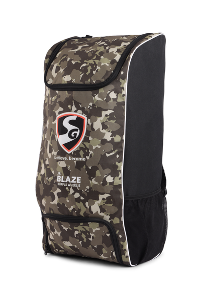 SG Blaze Junior Duffle Wheelie Kit Bag