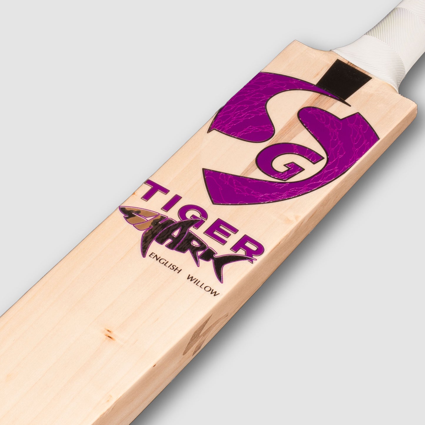 SG Tiger Shark English Willow bat