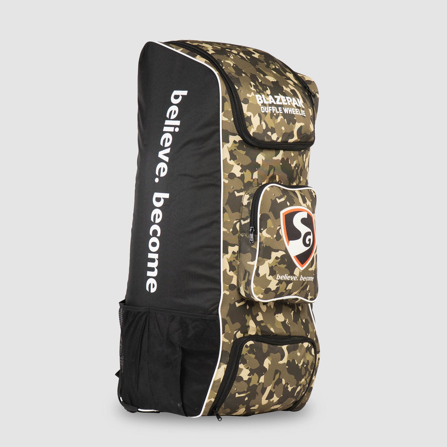 SG Blazepak Duffle Wheelie Kit Bag