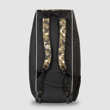 SG Blazepak Duffle Wheelie Kit Bag
