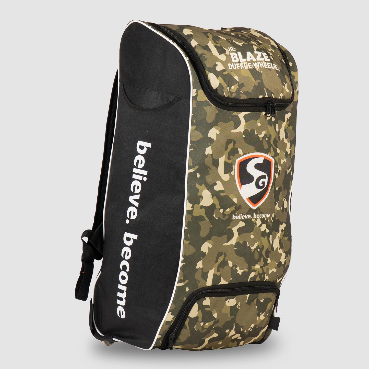 SG Blaze Junior Duffle Wheelie Kit Bag