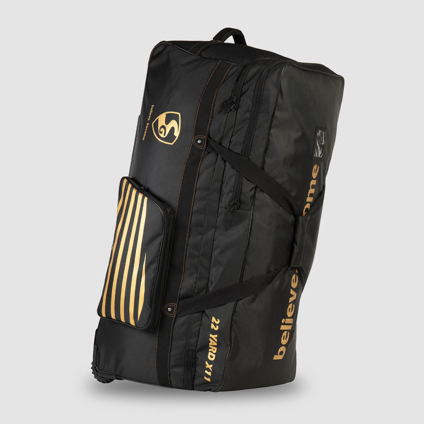 Kit Bag SG 22 YARD X11 WHEELIE KITBAG