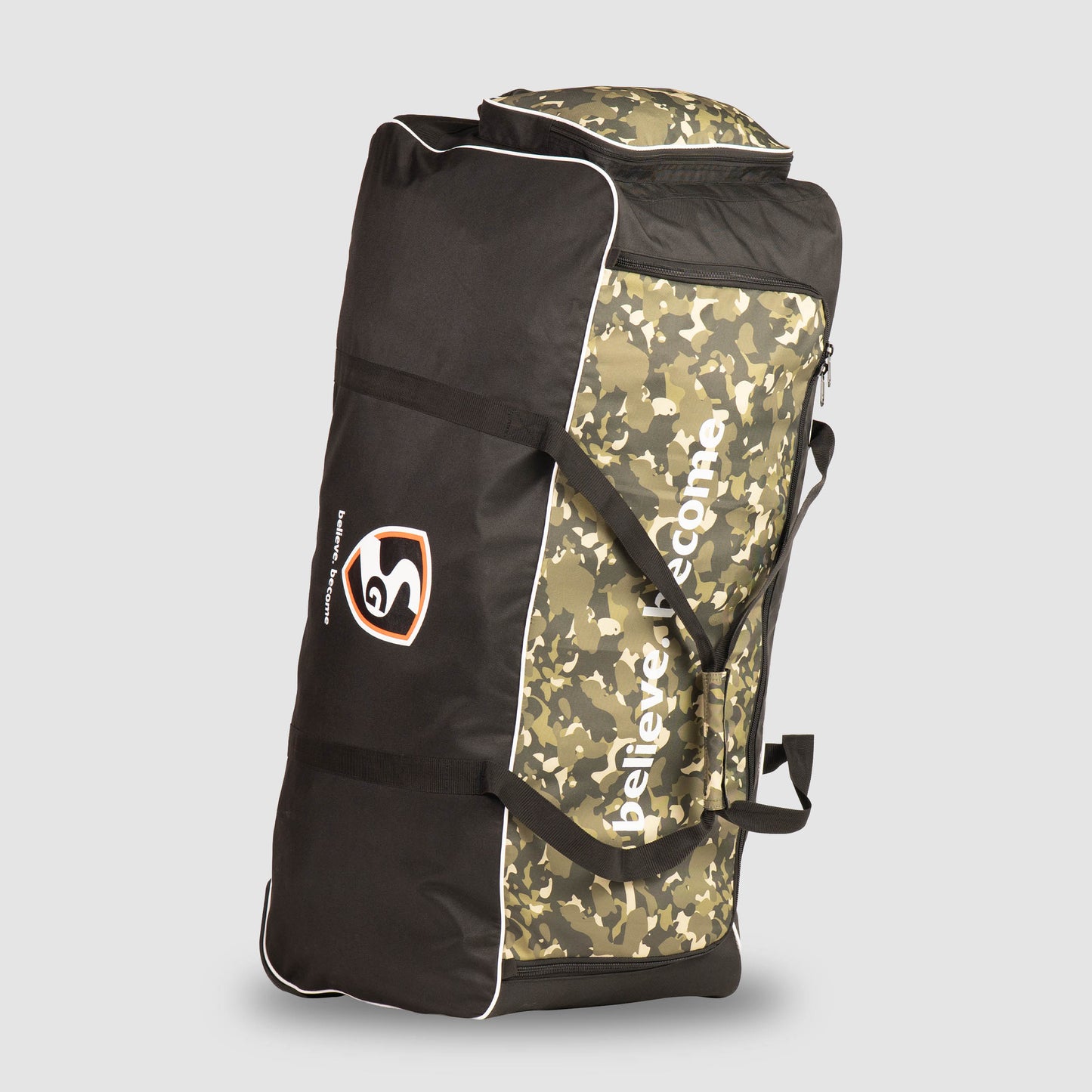 SG Blazepak Holdall Wheelie Kit Bag