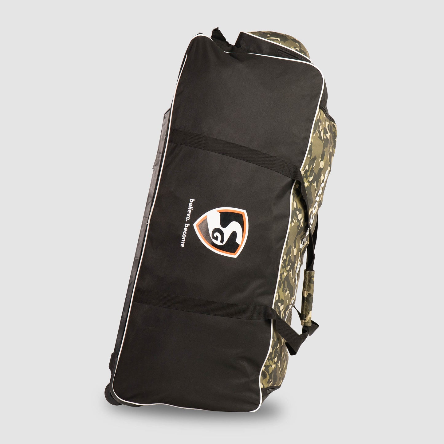 SG Blazepak Holdall Wheelie Kit Bag