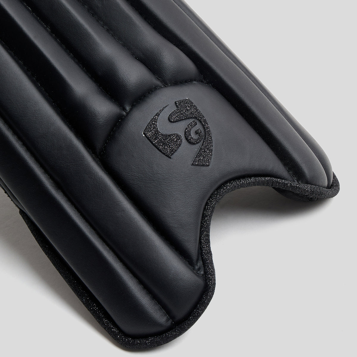 SG HP33 Carbon Batting Legguard