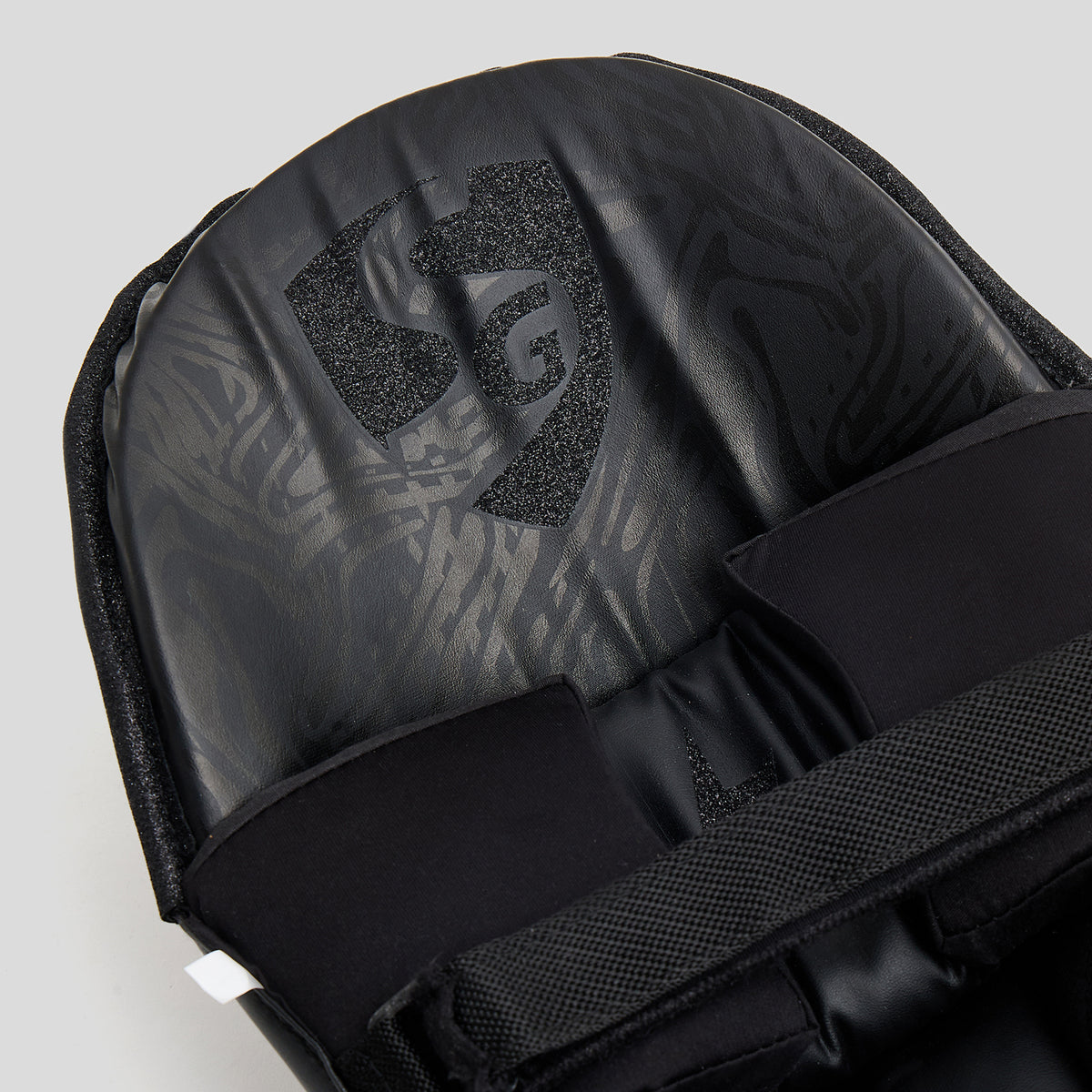SG HP33 Carbon Batting Legguard