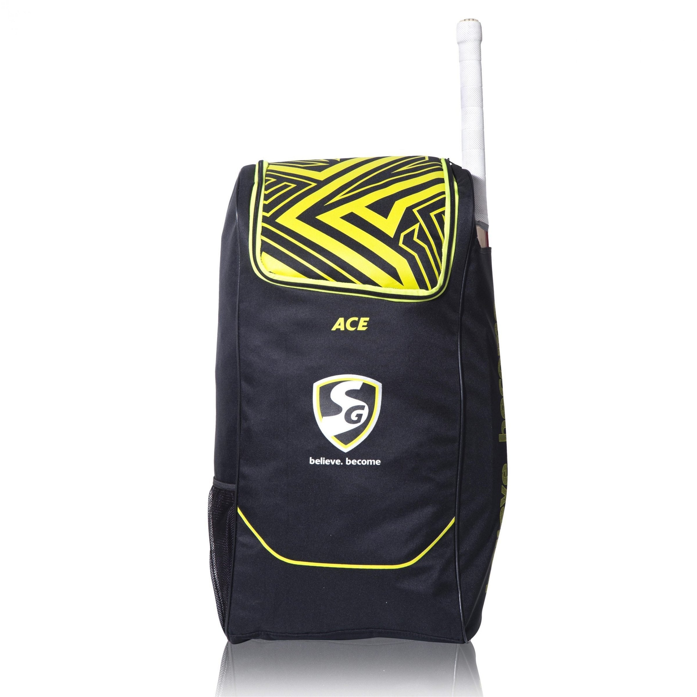 Kit Bag SG 22 YARD X11 WHEELIE KITBAG – TeamSG